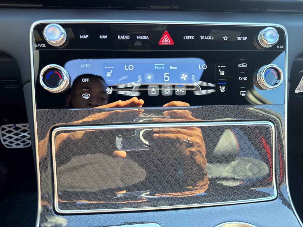 New 2026 Genesis GV80 3.5T e-SC image 23