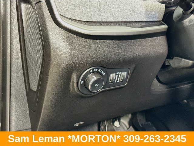 Used 2023 Jeep Compass Latitude w/ Sun and Sound Group AWD/4WD image 10
