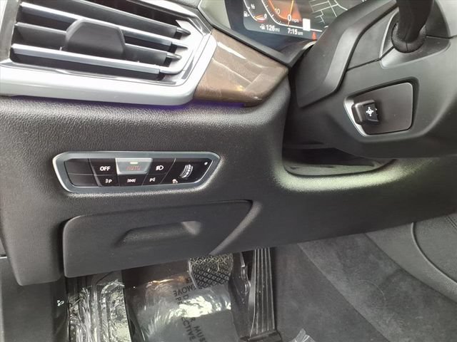 Used 2022 BMW X5 xDrive40i w/ Premium Package AWD/4WD image 31
