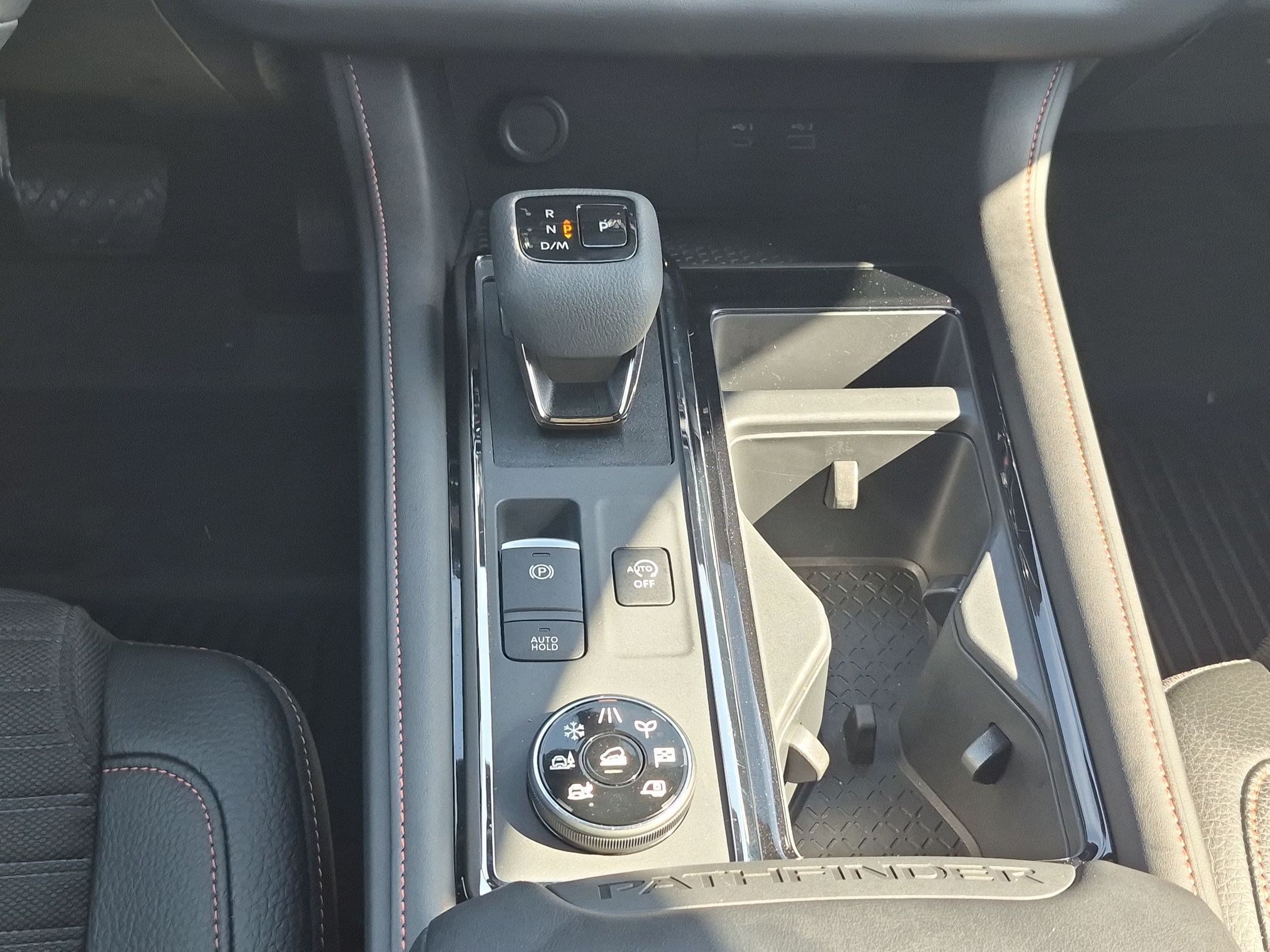 Used 2025 Nissan Pathfinder Rock Creek AWD/4WD image 26