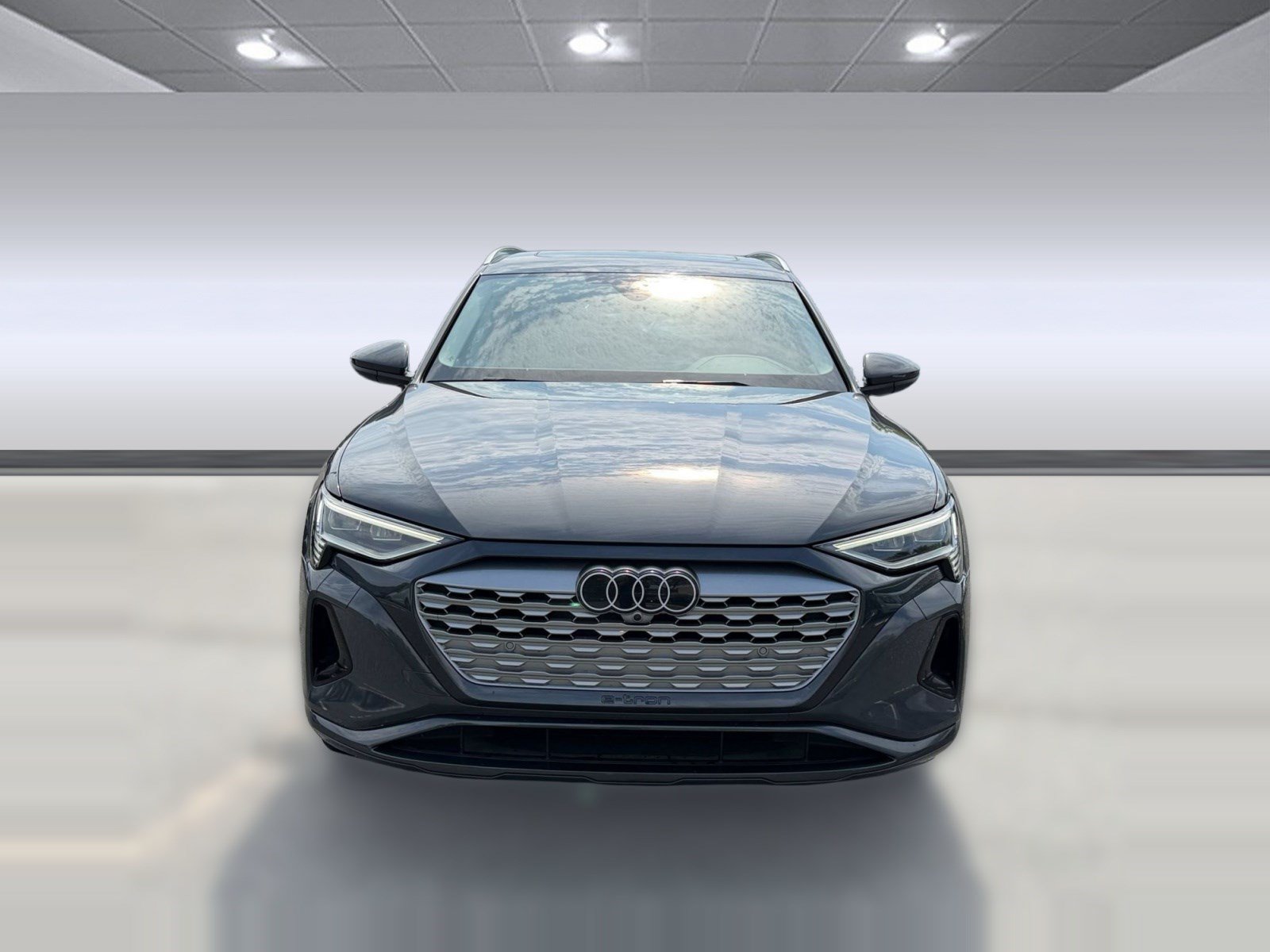 Used 2024 Audi Q8 e-tron Premium AWD/4WD image 6