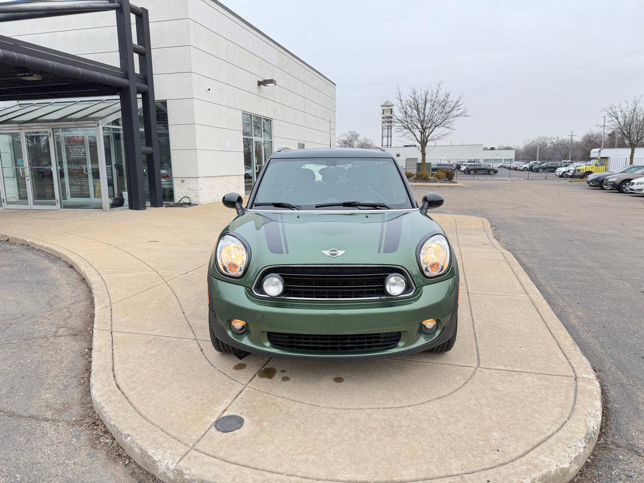 Used 2015 MINI Cooper Countryman image 2