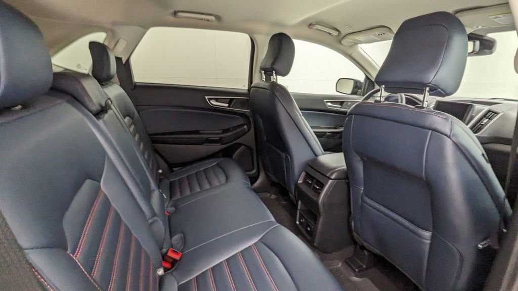 Certified 2023 Ford Edge SEL w/ Sport Appearance Package AWD/4WD image 35