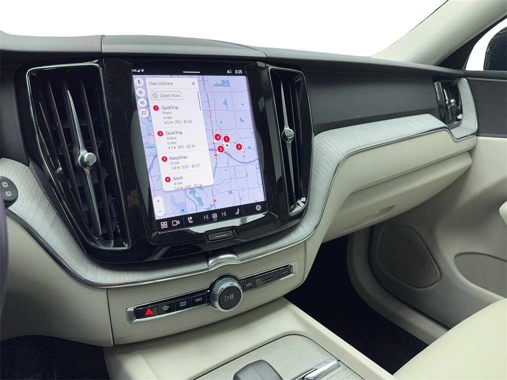 Used 2025 Volvo XC60 T8 Plus w/ Protection Package Premier image 25