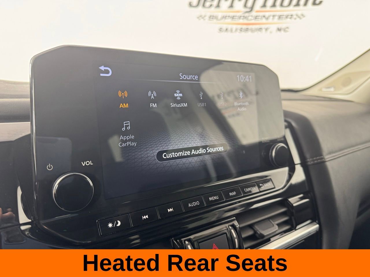 Used 2025 Nissan Pathfinder Platinum image 18