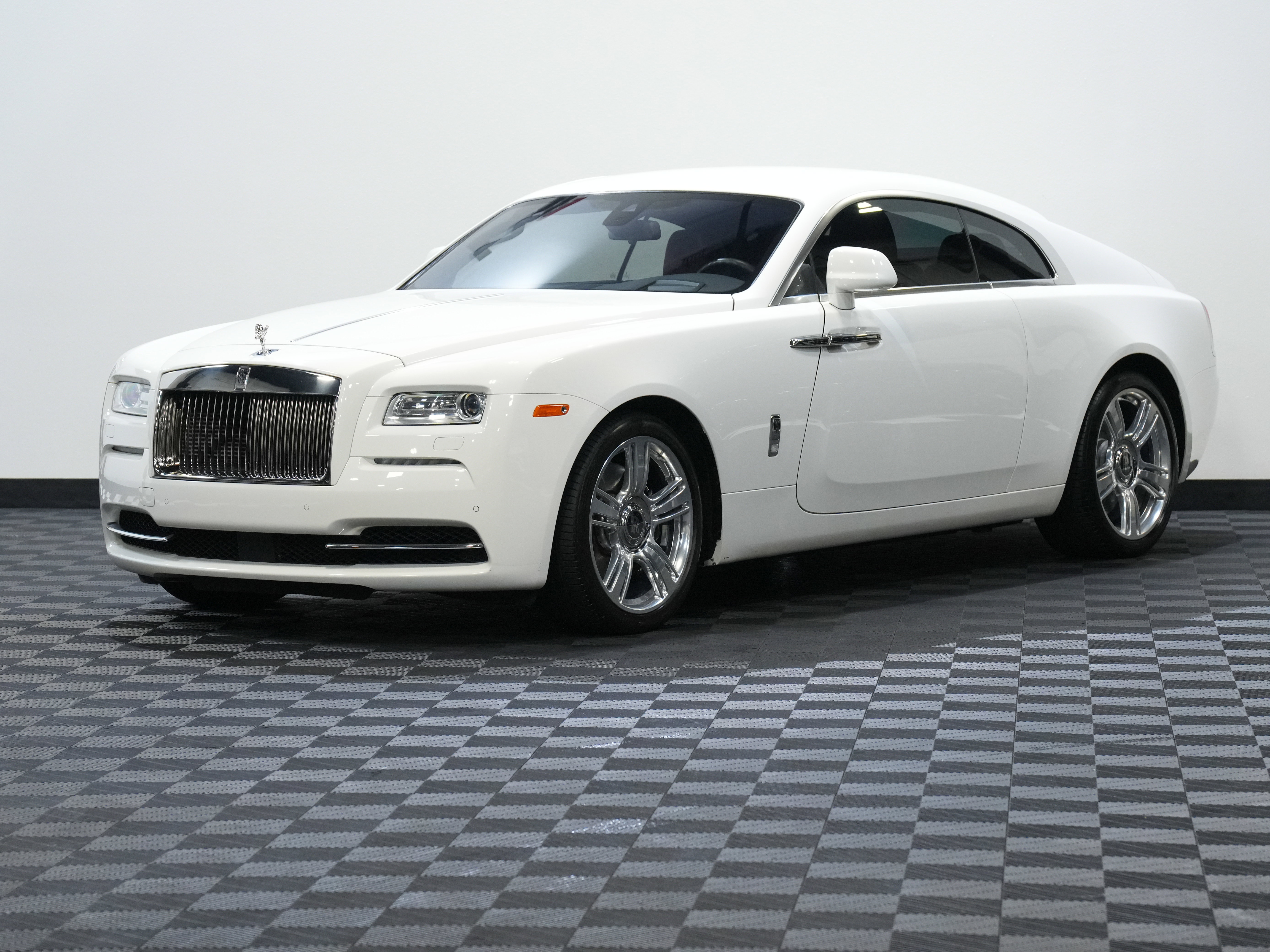 Used 2016 Rolls-Royce Wraith COUPE 2D image 3