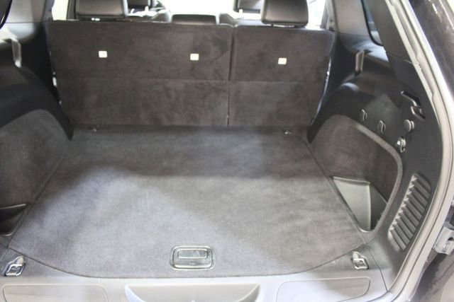 Used 2020 Jeep Grand Cherokee Limited image 16