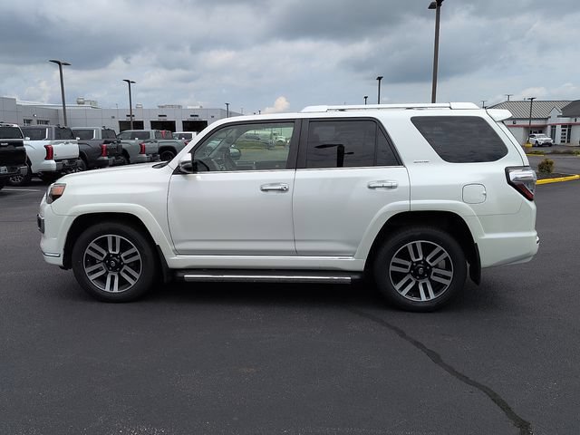 Used 2018 Toyota 4Runner Limited AWD/4WD image 4