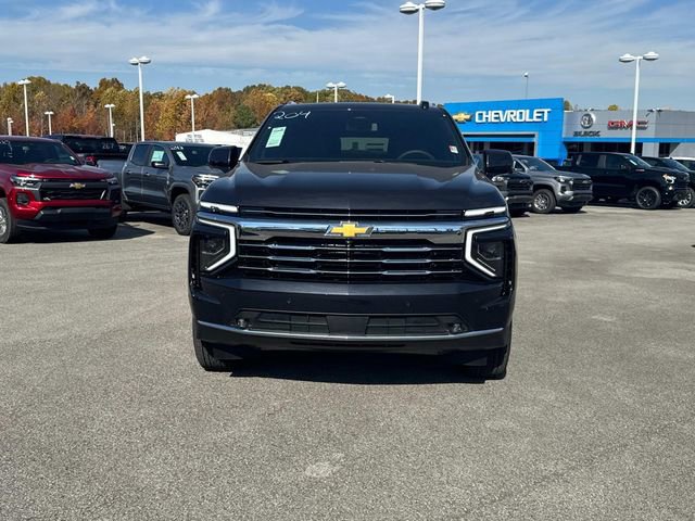 New 2026 Chevrolet Suburban LT w/ Comfort Package image 9