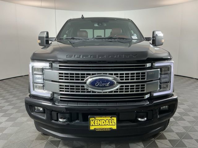 Used 2019 Ford F350 Platinum w/ Platinum Ultimate Package AWD/4WD image 2