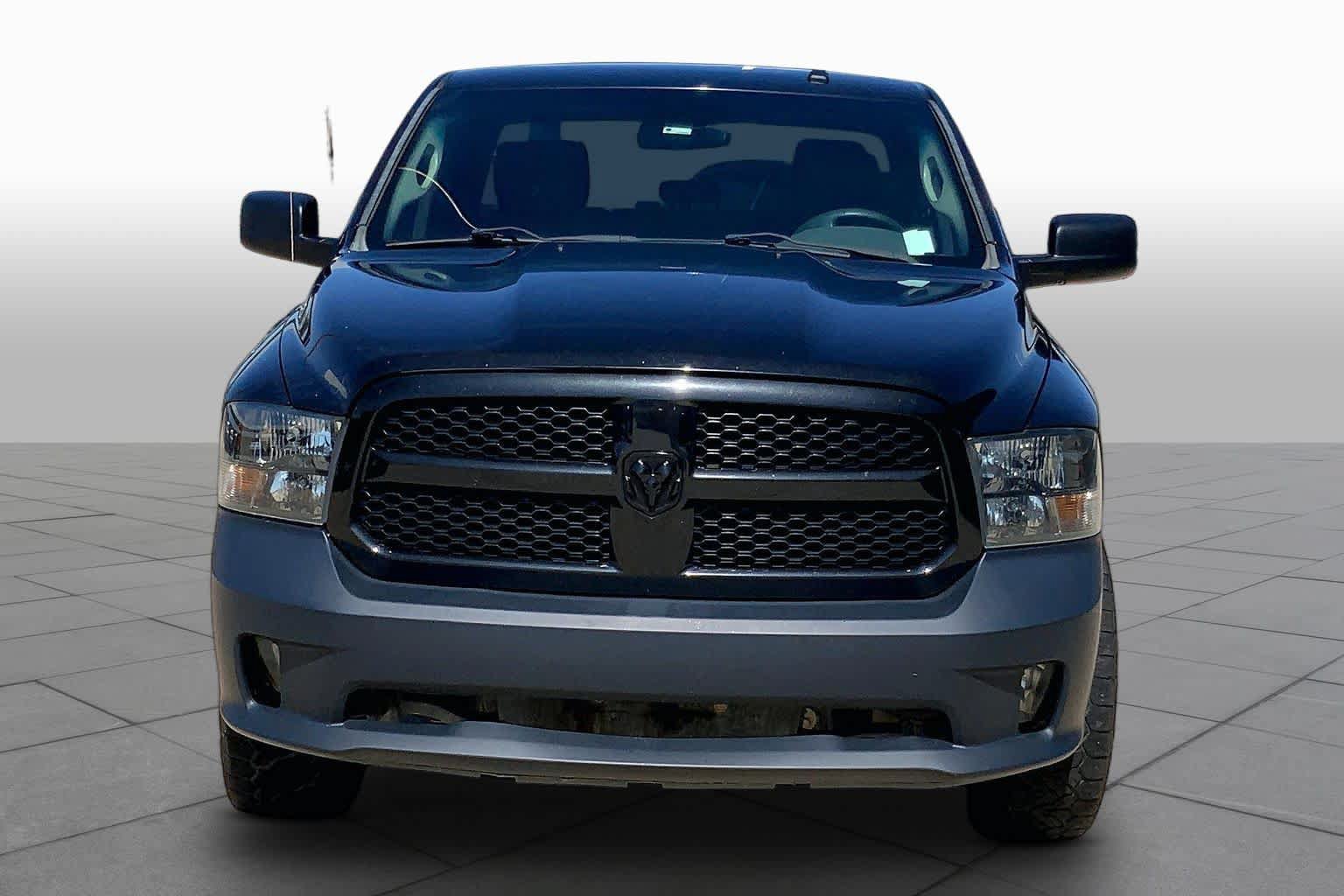 Used 2015 RAM 1500 Express RWD image 3