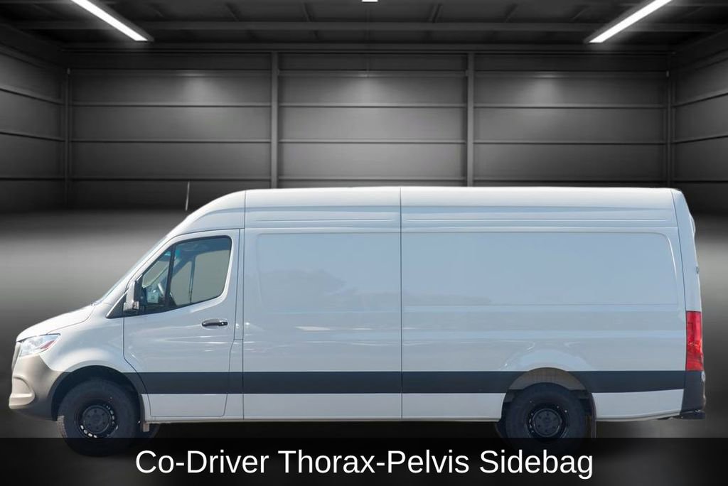 Used 2025 Mercedes-Benz Sprinter 2500 image 6