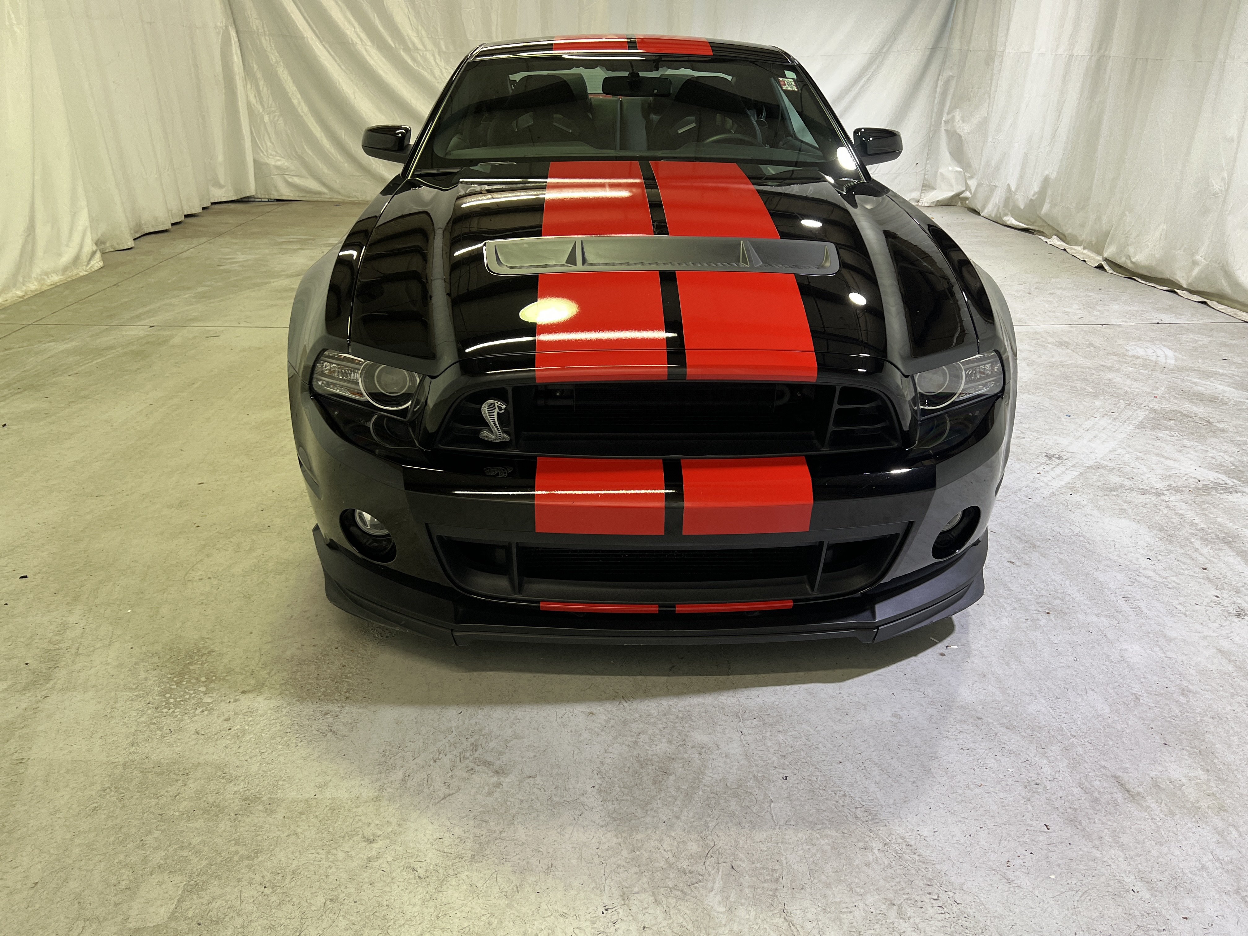 Used 2013 Ford Mustang Shelby GT500 RWD image 3