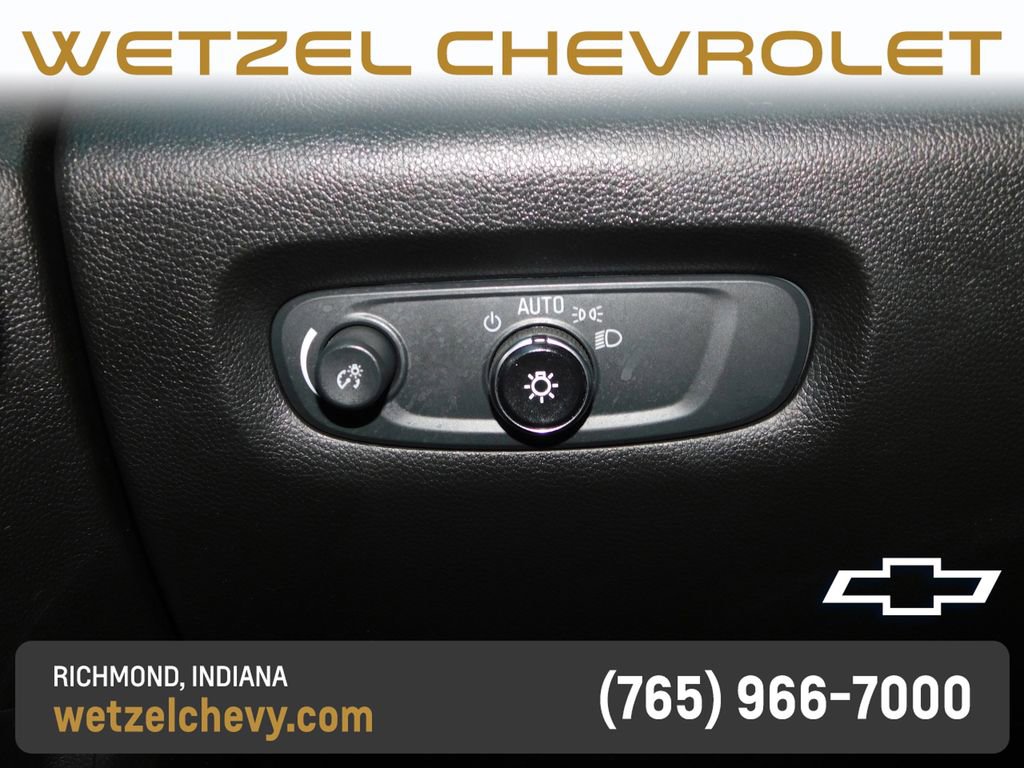 Used 2023 Chevrolet Traverse RS AWD/4WD image 35