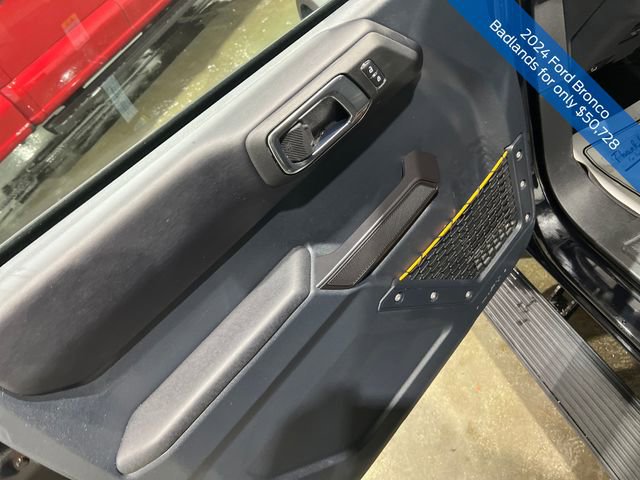 Used 2024 Ford Bronco Badlands image 13