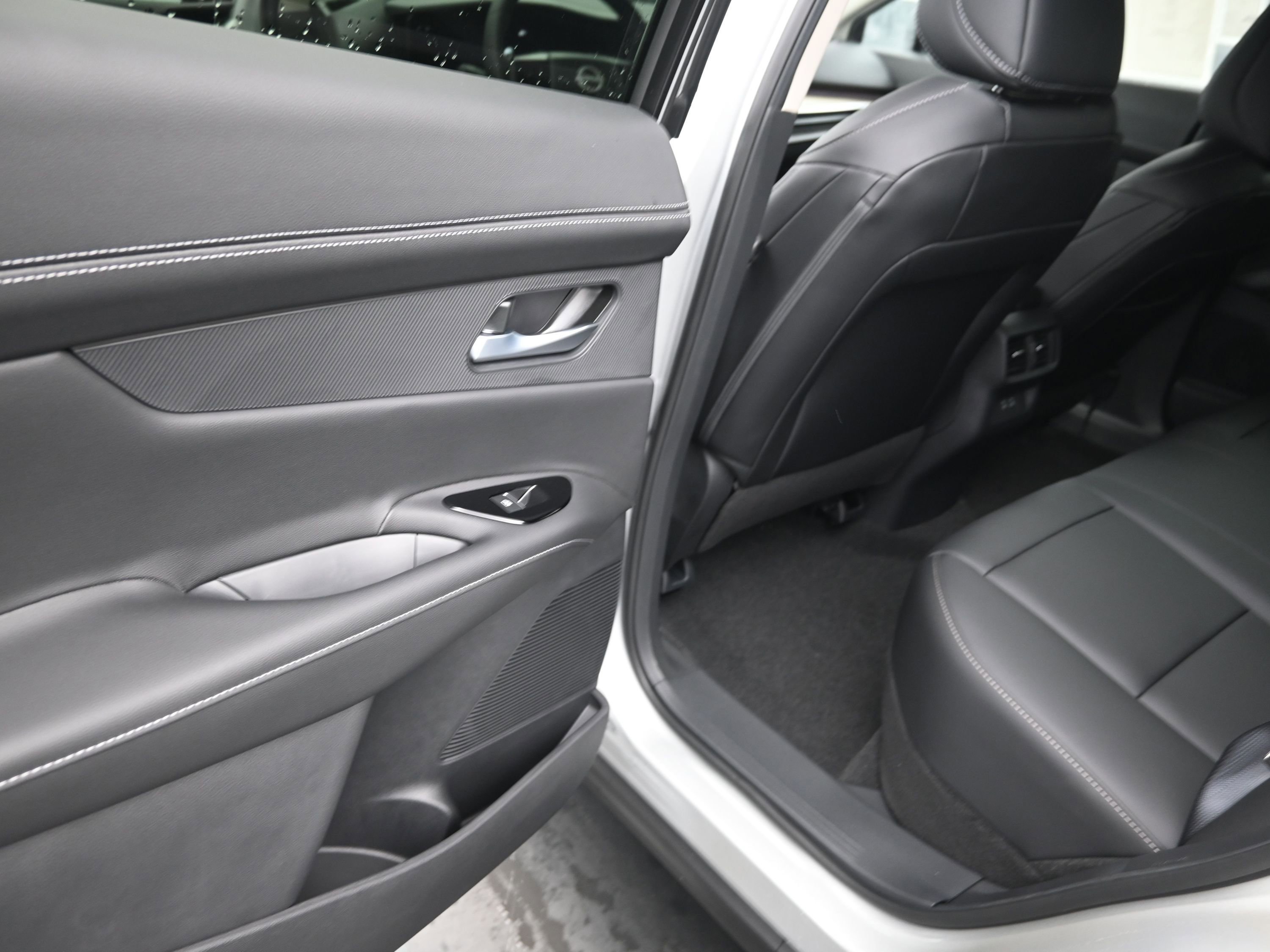 New 2025 Nissan Murano SL w/ Cargo Package image 17