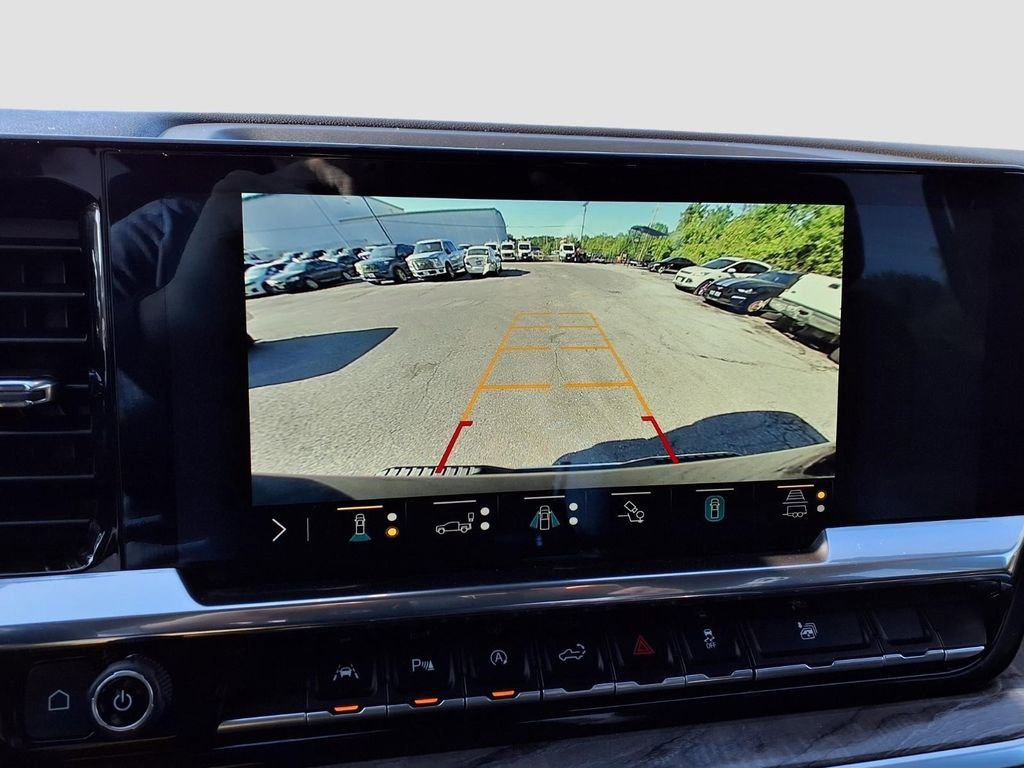 Used 2022 Chevrolet Silverado 1500 LTZ AWD/4WD image 15