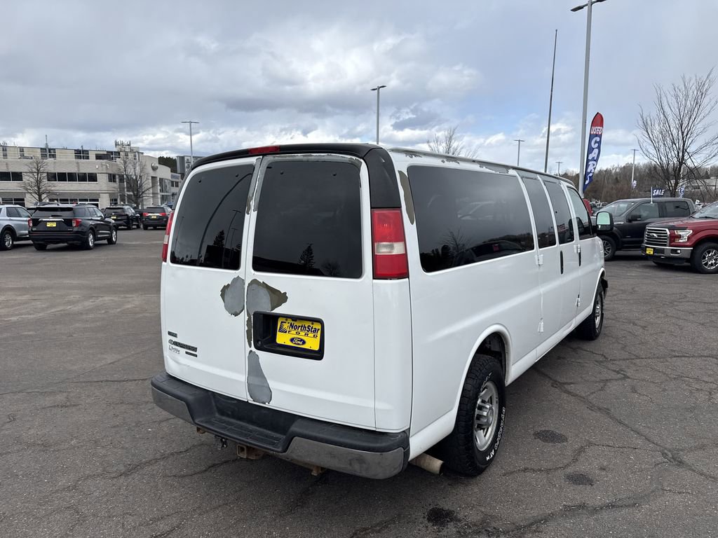 Used 2010 Chevrolet Express 3500 LT w/ LT Preferred Equipment Group RWD image 6