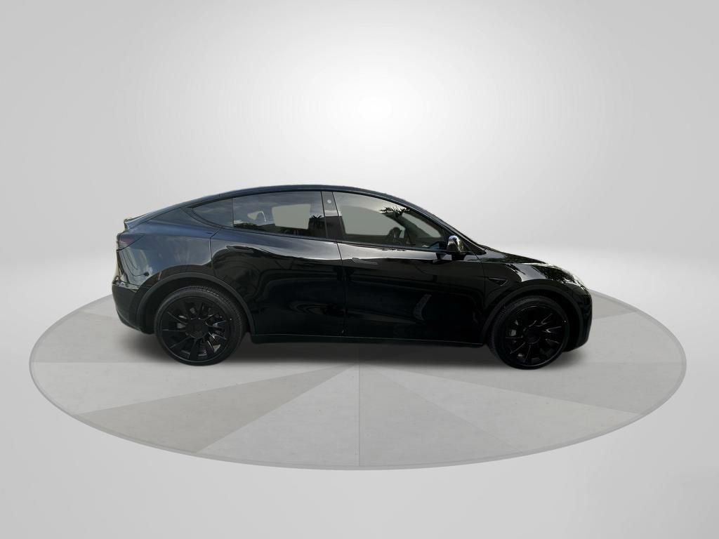 Used 2021 Tesla Model Y Long Range AWD/4WD image 8