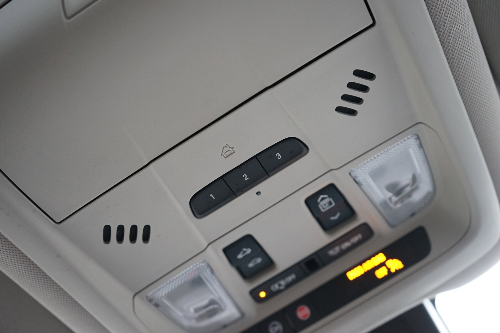 Used 2024 GMC Terrain Denali image 26