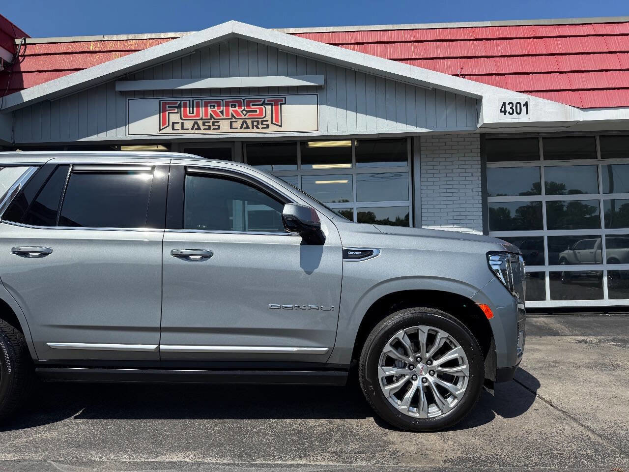 Used 2024 GMC Yukon Denali w/ Max Trailering Package image 10