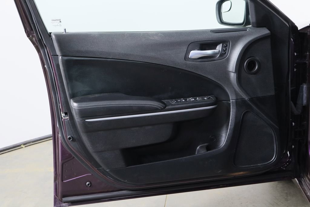 Used 2021 Dodge Charger SXT w/ Leather Interior Group image 20