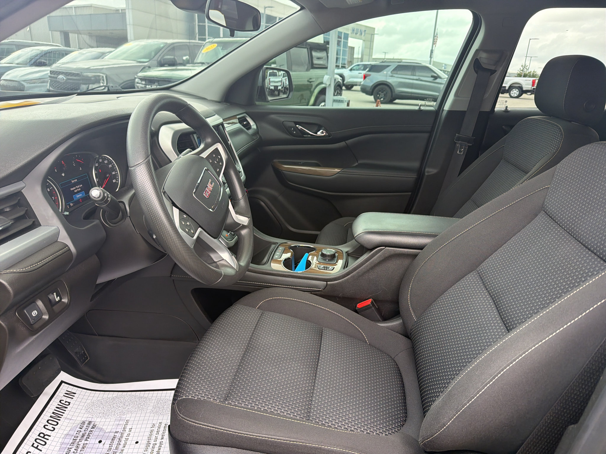 Used 2023 GMC Acadia SLE w/ Driver Convenience Package FWD image 10