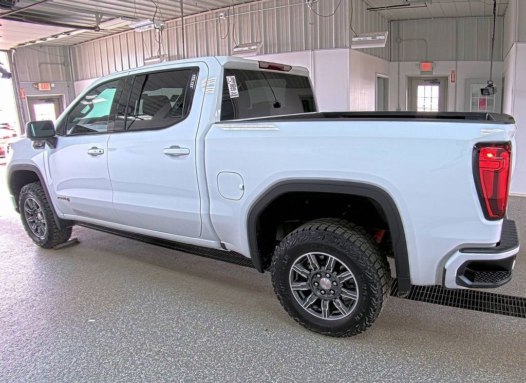 Used 2025 GMC Sierra 1500 AT4 AWD/4WD image 16