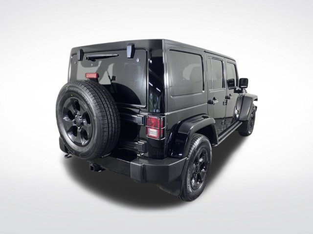 Used 2015 Jeep Wrangler Unlimited Sahara w/ Dual Top Group AWD/4WD image 7