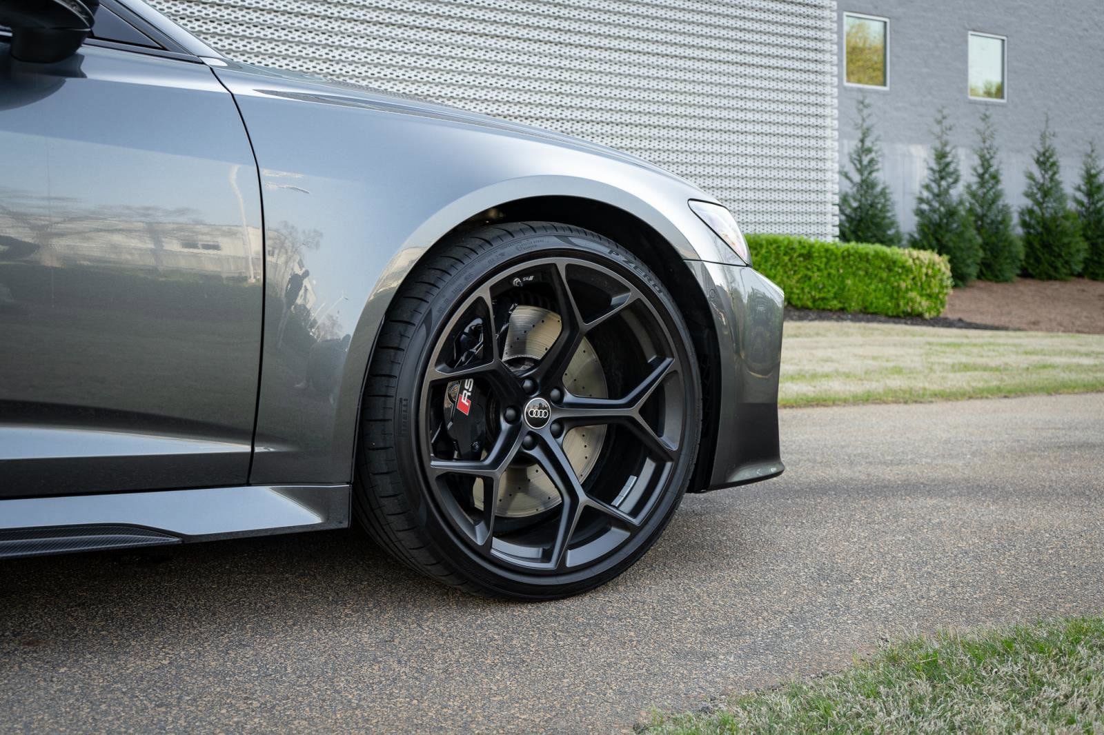 Certified 2024 Audi RS 6 performance AWD/4WD image 22