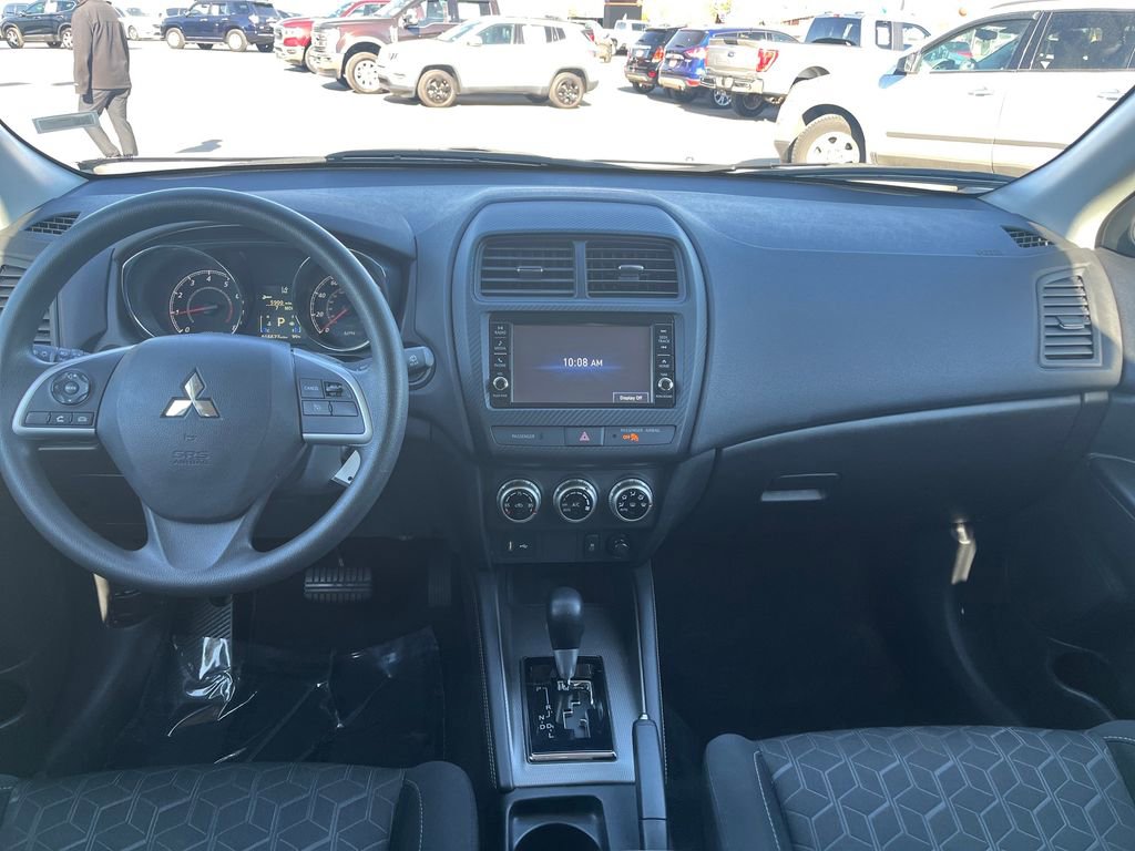 Used 2025 Mitsubishi Outlander Sport SE image 17