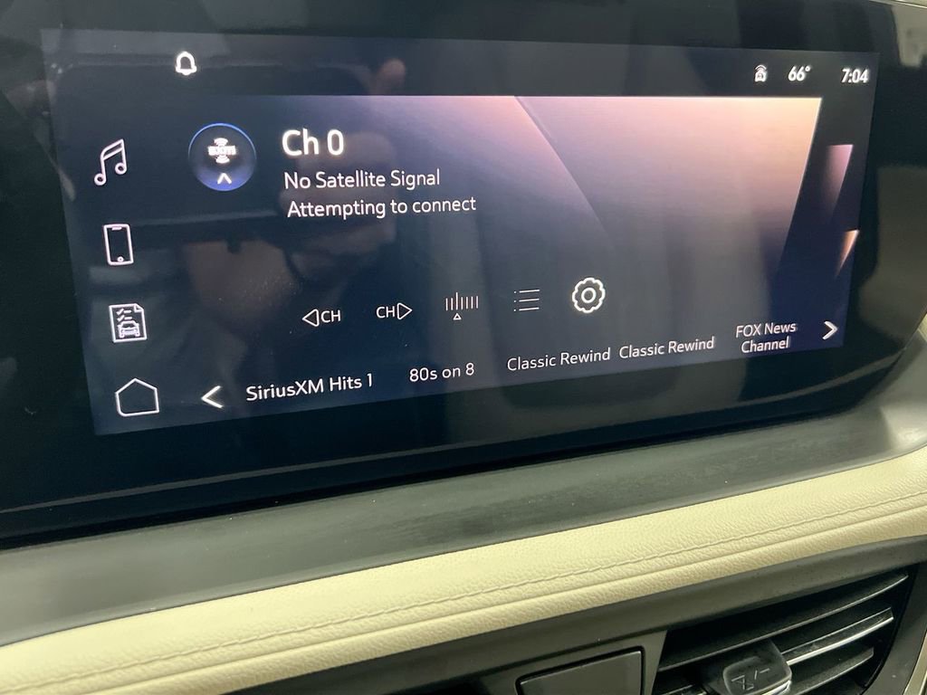 Used 2024 Buick Encore GX Avenir w/ Avenir Convenience Package image 13