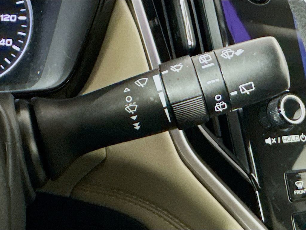Used 2023 Subaru Outback Premium image 13