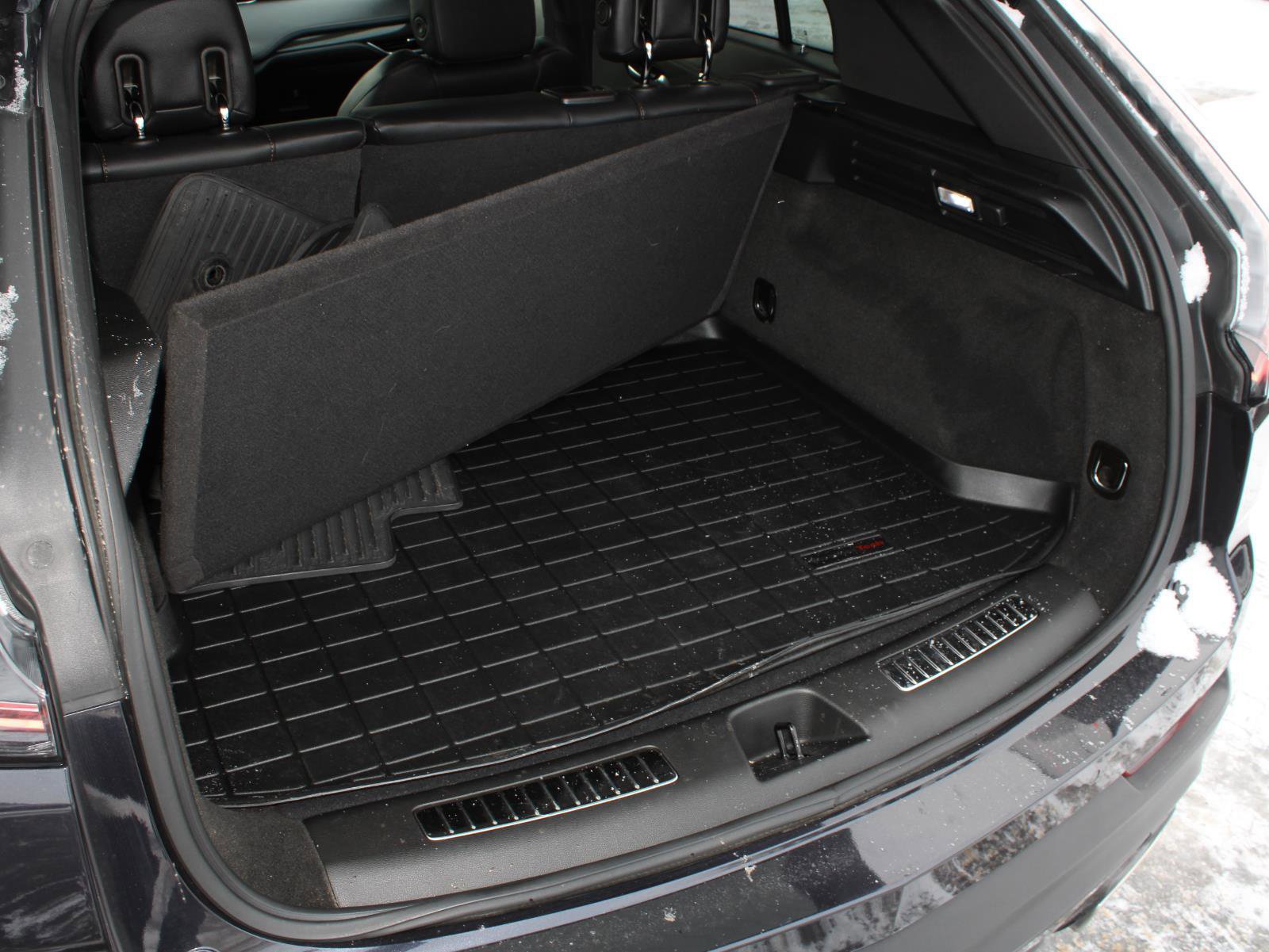 Used 2023 Cadillac XT4 Sport image 8