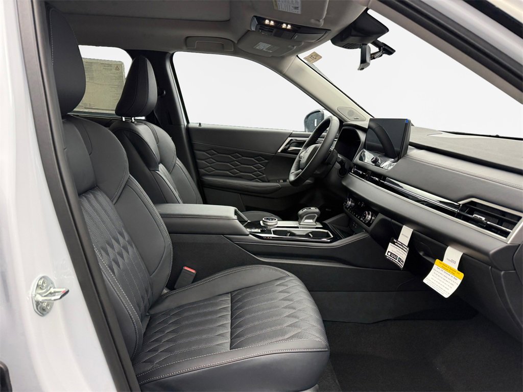 New 2026 Mitsubishi Outlander SEL image 26