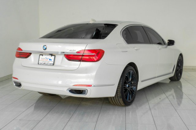 Used 2019 BMW 740i w/ Executive Package RWD image 6