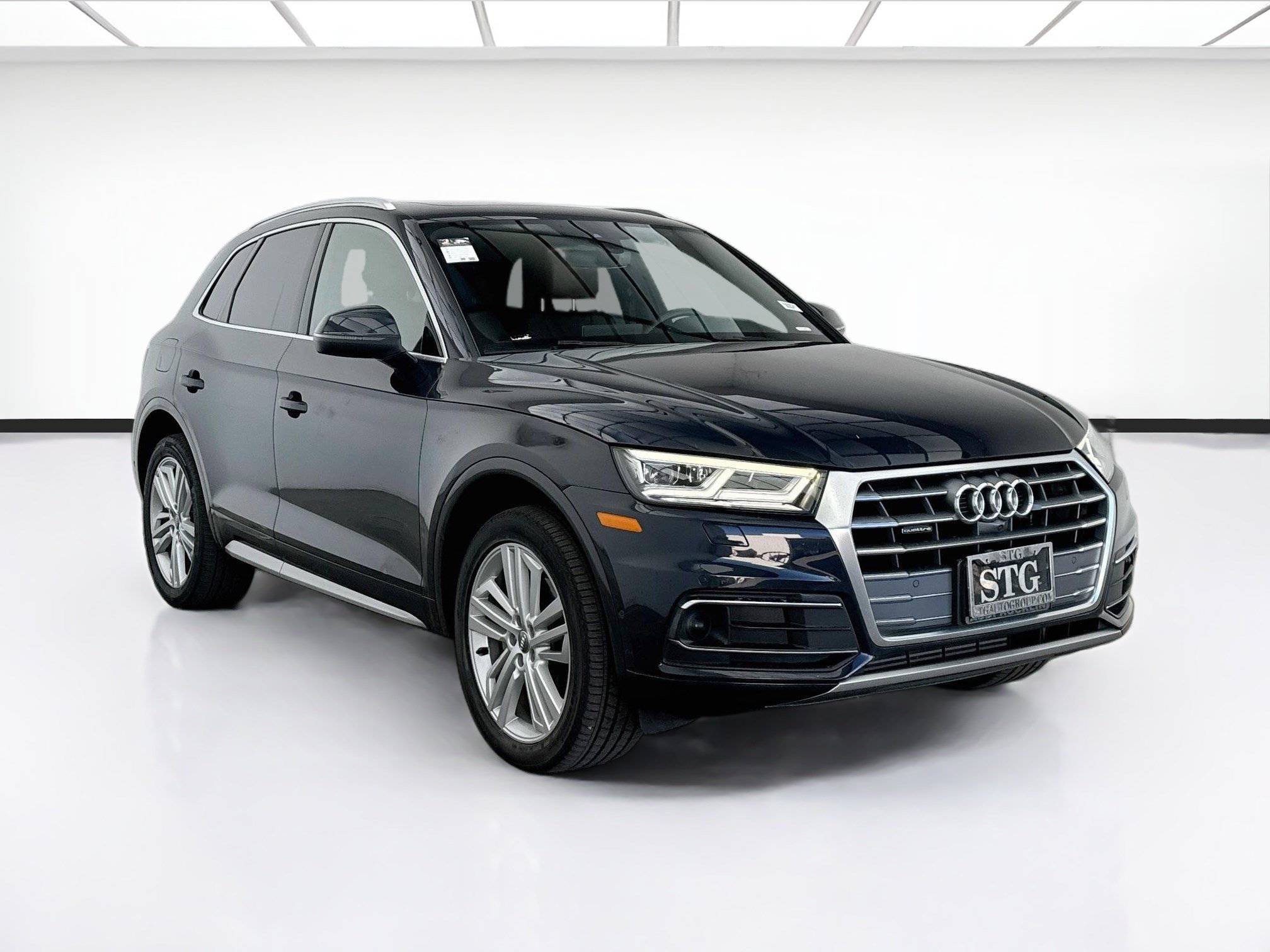 Used 2020 Audi Q5 Prestige w/ Prestige Package AWD/4WD image 3