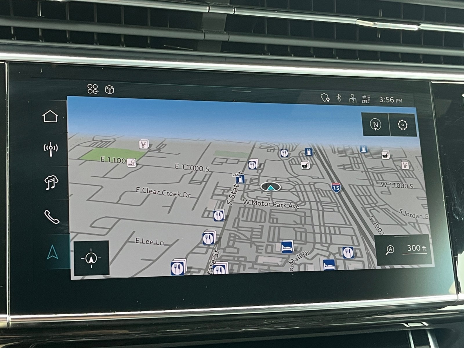 Used 2024 Audi Q8 Premium Plus w/ Premium Plus Package image 20