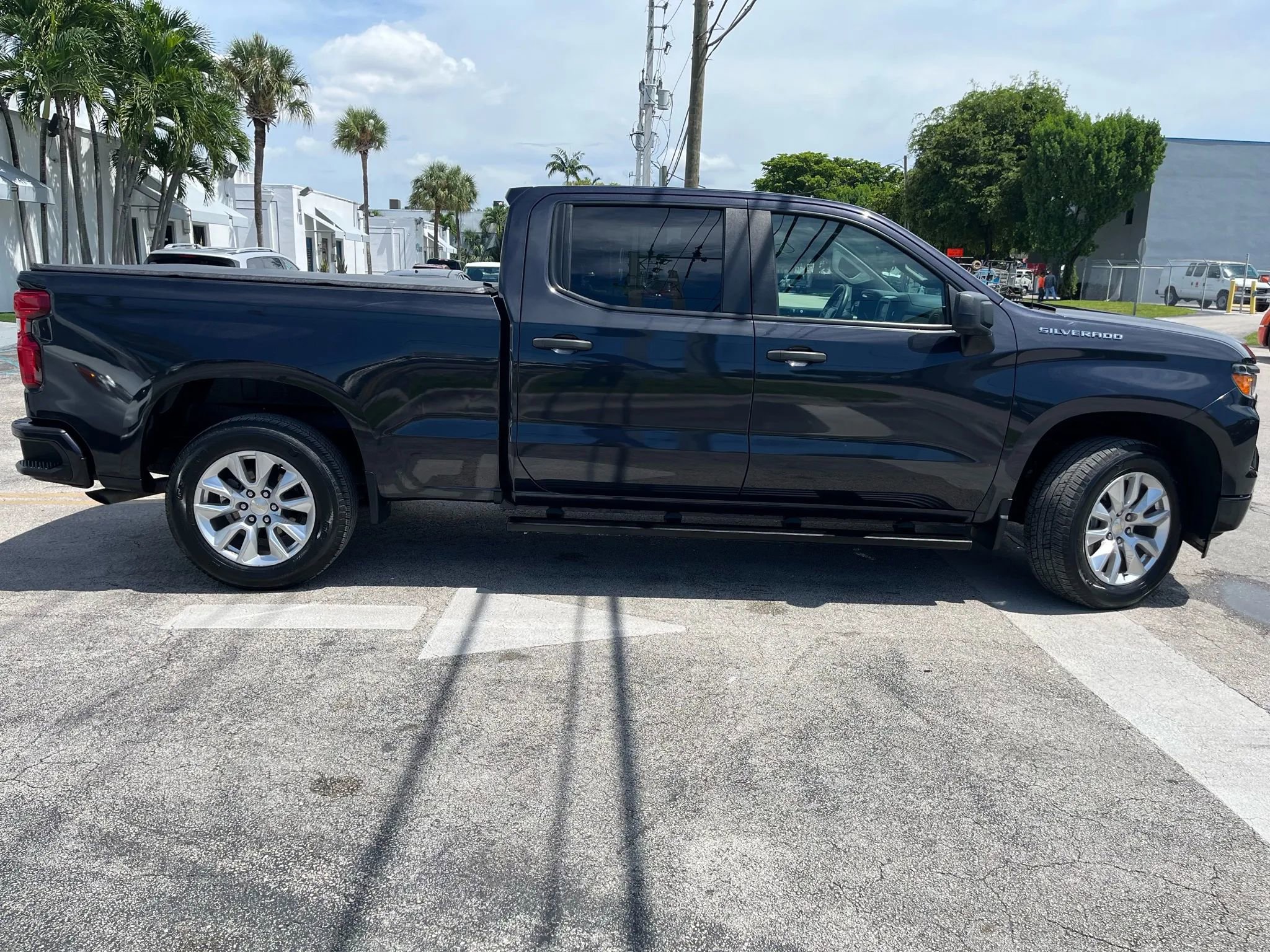 Used 2022 Chevrolet Silverado 1500 Custom image 4