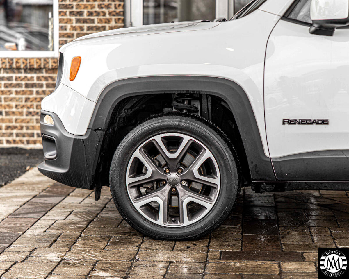 Used 2015 Jeep Renegade Latitude w/ Cold Weather Group II image 7