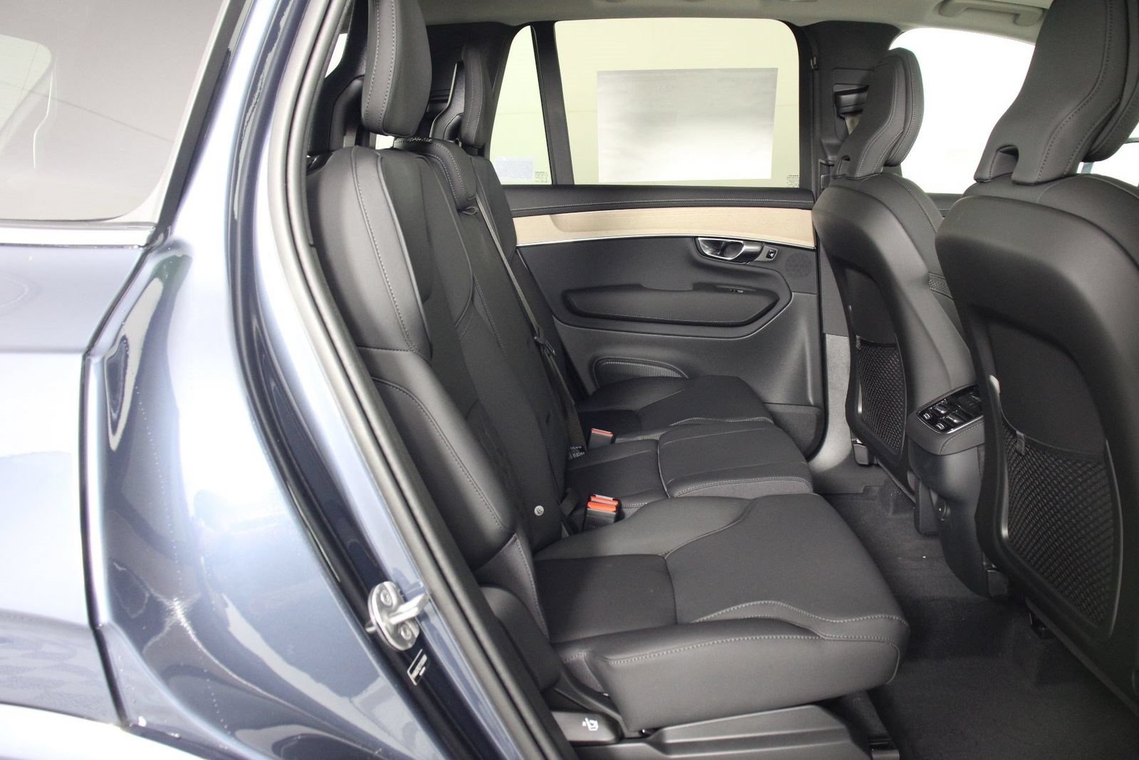 New 2026 Volvo XC90 B6 Plus AWD/4WD image 11