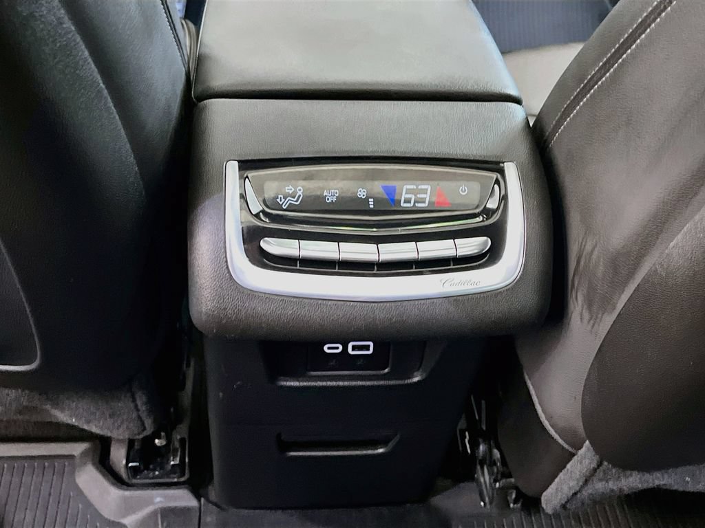 Used 2025 Cadillac XT6 Luxury w/ LPO, Floor Liner Package AWD/4WD image 27