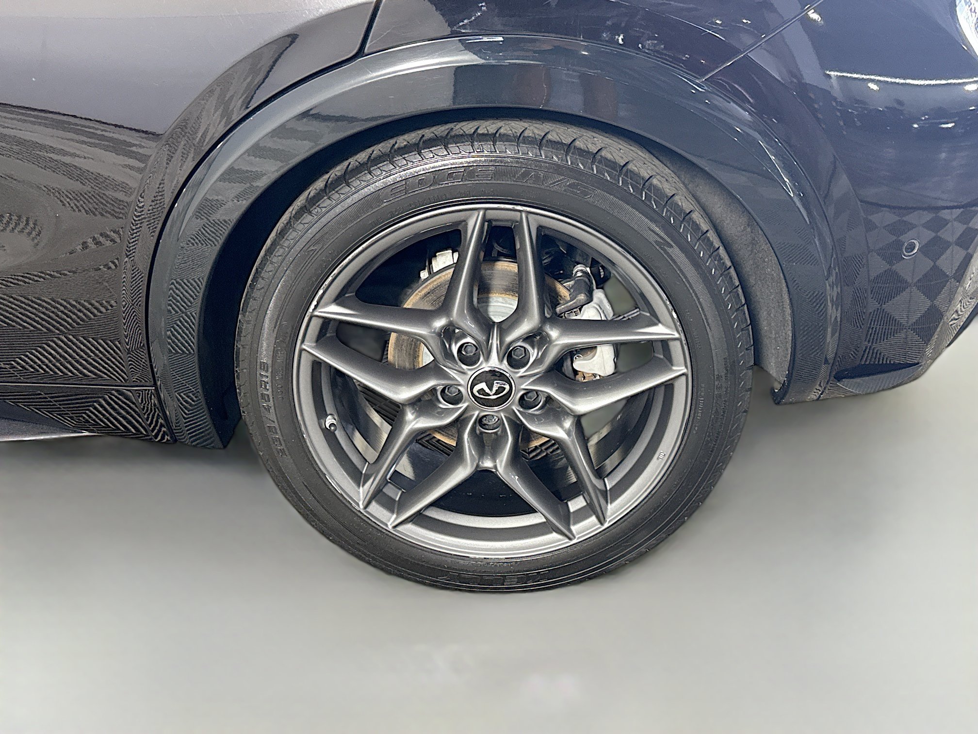 Used 2017 INFINITI QX30 Sport FWD image 36