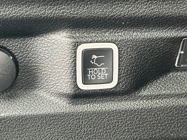 Certified 2023 Jeep Grand Cherokee L Laredo AWD/4WD image 38