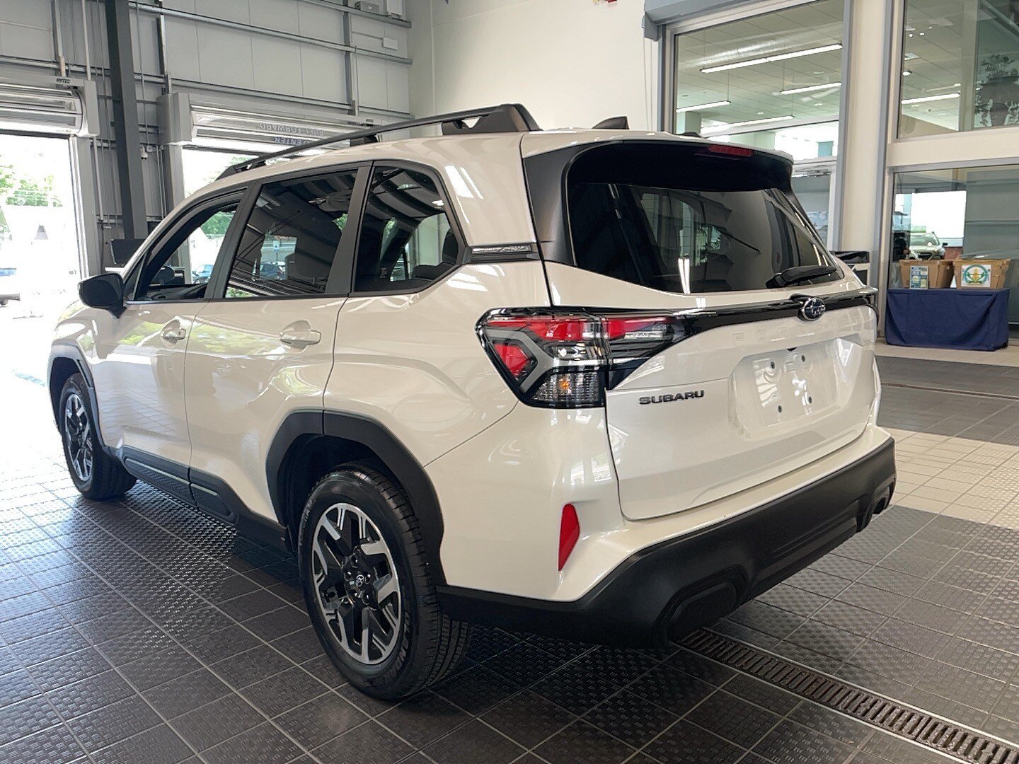 Used 2025 Subaru Forester Premium AWD/4WD image 21