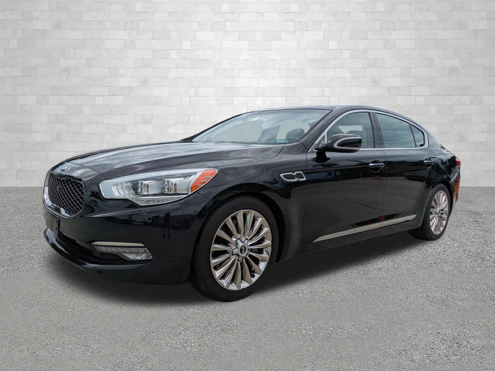 Used 2015 Kia K900 Luxury RWD image 5