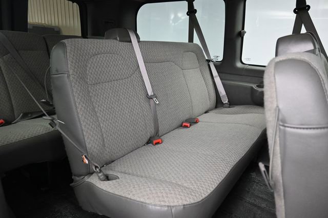 Used 2025 GMC Savana 2500 LT w/ LT Preferred Equipment Group RWD image 15