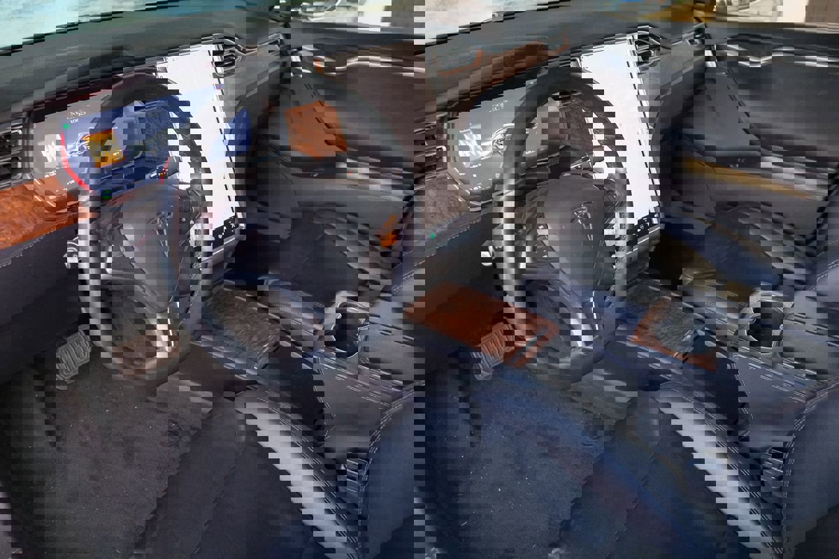 Used 2017 Tesla Model S 100D image 13