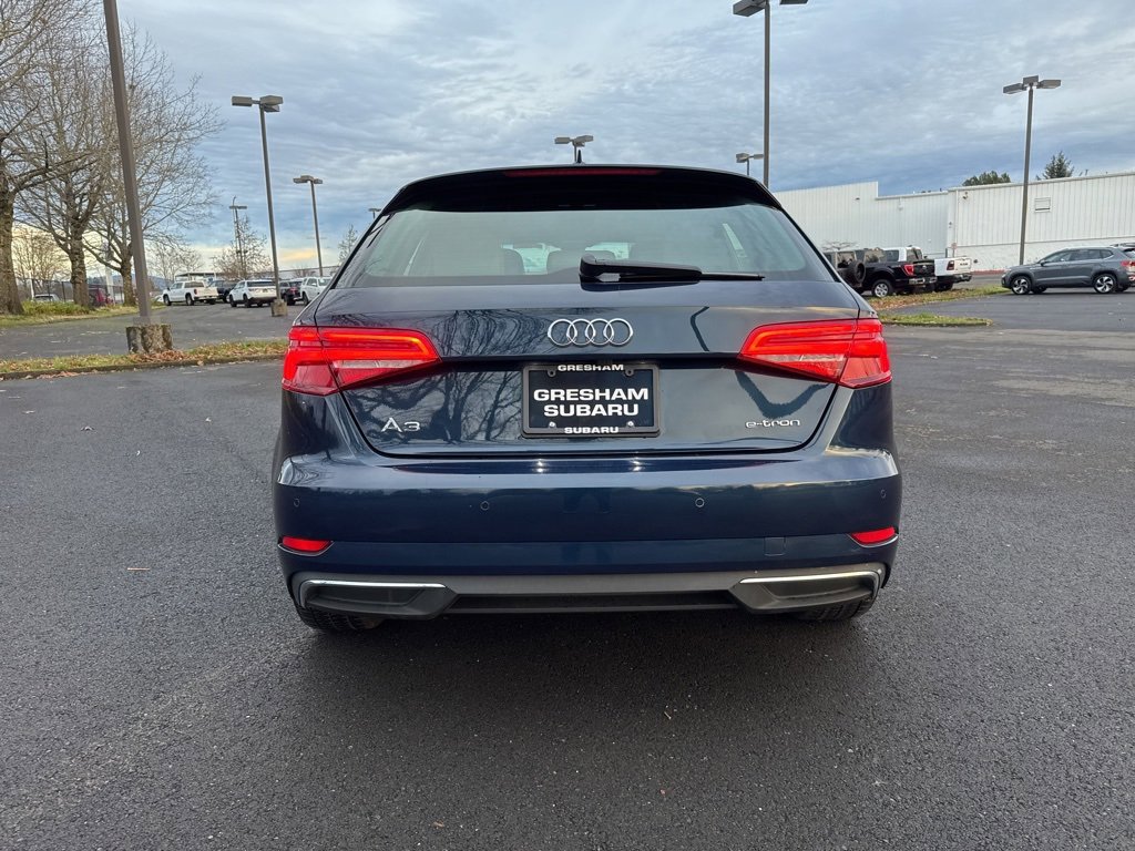 Used 2017 Audi A3 e-tron Prestige image 6