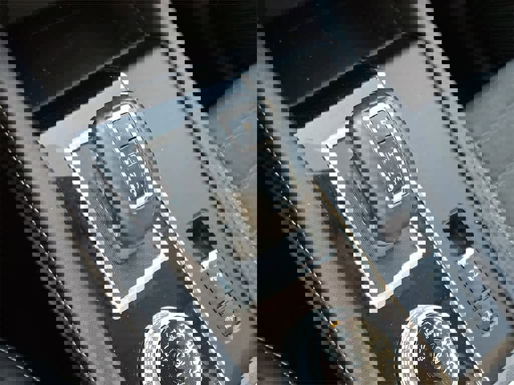 Used 2024 Mitsubishi Outlander SE image 15